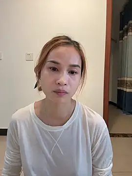 Snapshot of skys777 chatting on 12.18.25 skys777 online show from 12.18.25