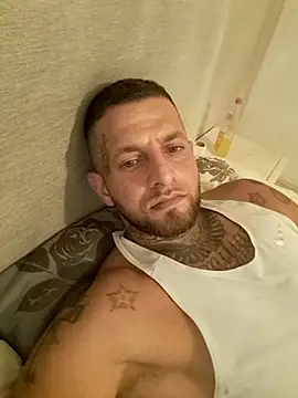 Danielxxxbbn online show from 09.24.25