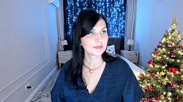 Moon Veloure1 online show from 12.05.25