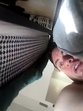 Snapshot of jay702lv702 chatting on 11.19.25 jay702lv702 online show from 11.19.25