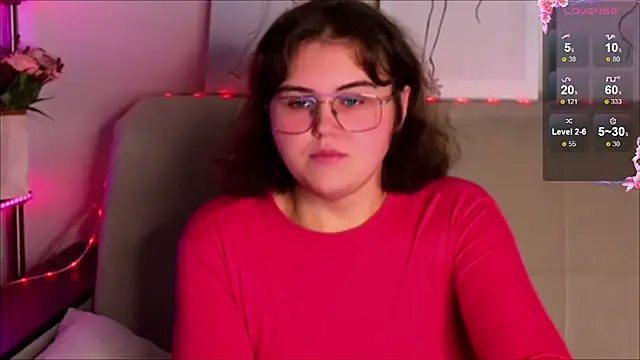 Snapshot of chatting on 10.07.25 online show from 10.07.25