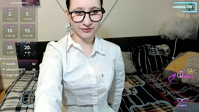 Snapshot of ChristinaFivePlus chatting on 01.19.26 ChristinaFivePlus online show from 01.19.26