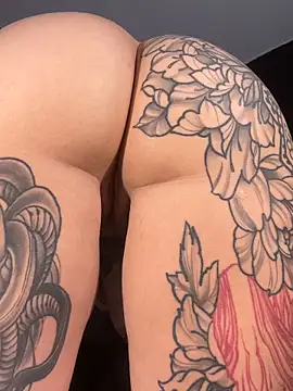 charlotteemerson123 online show from 12.16.25