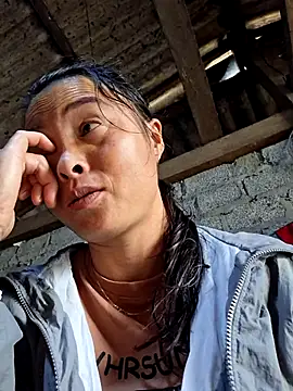 xuxulovezz online show from 10.04.25