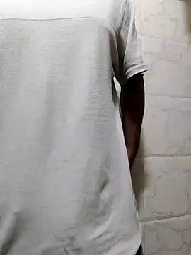 Snapshot of Karthk1010D chatting on 09.25.25 Karthk1010D online show from 09.25.25