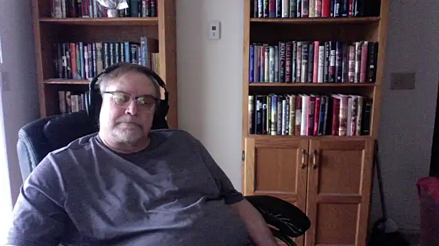 Vinyl22xh online show from 04.30.26