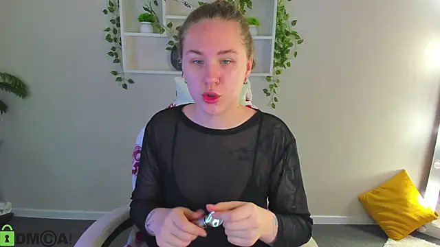 Elsie Cutties online show from 11.07.25