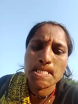 Pooja6060 online show from 10.18.25