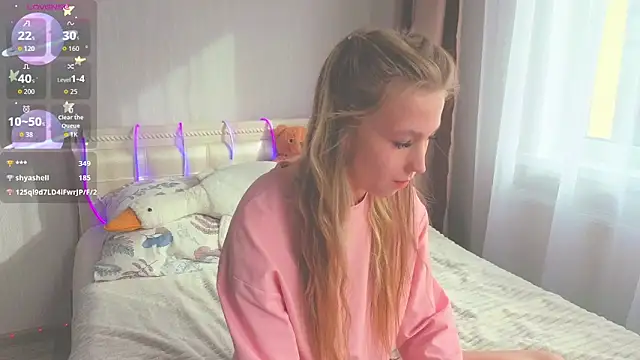 BarelyBliss online show from 10.10.25