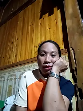 Snapshot of vtmbae chatting on 10.26.25 vtmbae online show from 10.26.25