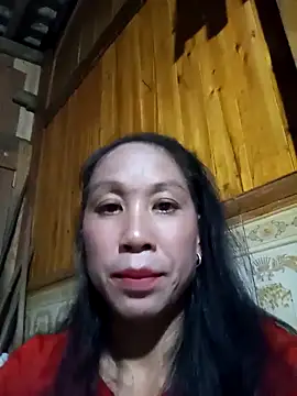 Snapshot of vtmbae chatting on 10.29.25 vtmbae online show from 10.29.25