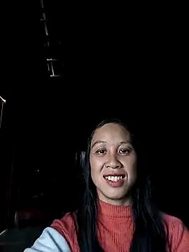 Snapshot of vtmbae chatting on 11.08.25 vtmbae online show from 11.08.25