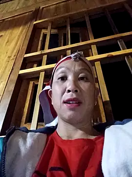 Snapshot of vtmbae chatting on 11.14.25 vtmbae online show from 11.14.25