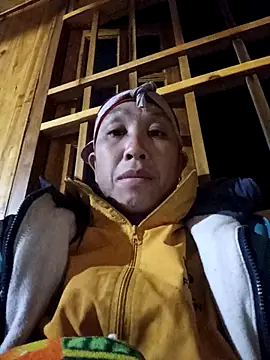 Snapshot of vtmbae chatting on 11.28.25 vtmbae online show from 11.28.25