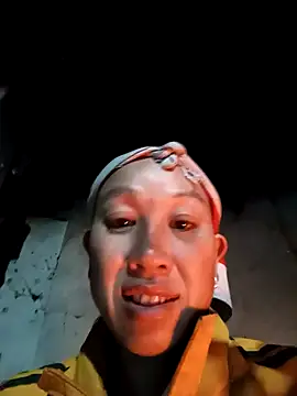 Snapshot of vtmbae chatting on 11.30.25 vtmbae online show from 11.30.25