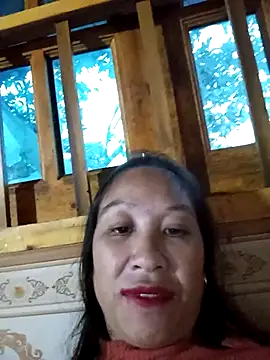 Snapshot of vtmbae chatting on 12.01.25 vtmbae online show from 12.01.25