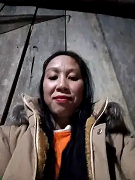 Snapshot of vtmbae chatting on 12.03.25 vtmbae online show from 12.03.25