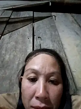 Snapshot of vtmbae chatting on 12.04.25 vtmbae online show from 12.04.25