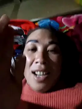 Snapshot of vtmbae chatting on 12.16.25 vtmbae online show from 12.16.25