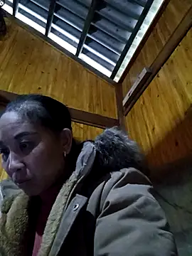 Snapshot of vtmbae chatting on 02.15.26 vtmbae online show from 02.15.26