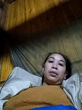 Snapshot of vtmbae chatting on 02.20.26 vtmbae online show from 02.20.26