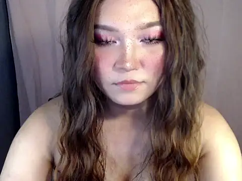 Eyes-on-me online show from 11.20.25