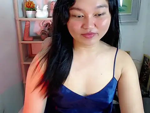Eyes-on-me online show from 06.15.26