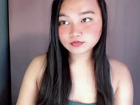 Eyes-on-me online show from 08.08.26