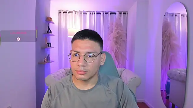 Snapshot of marcuswildx chatting on 09.22.25 marcuswildx online show from 09.22.25