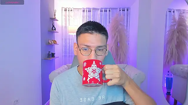 Snapshot of marcuswildx chatting on 10.01.25 marcuswildx online show from 10.01.25