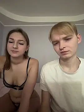 LinChka5789 online show from 12.18.25