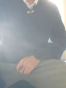 Snapshot of fantastiklover76113 chatting on 09.29.25 fantastiklover76113 online show from 09.29.25