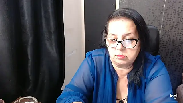 MissSanjanne online show from 10.28.25