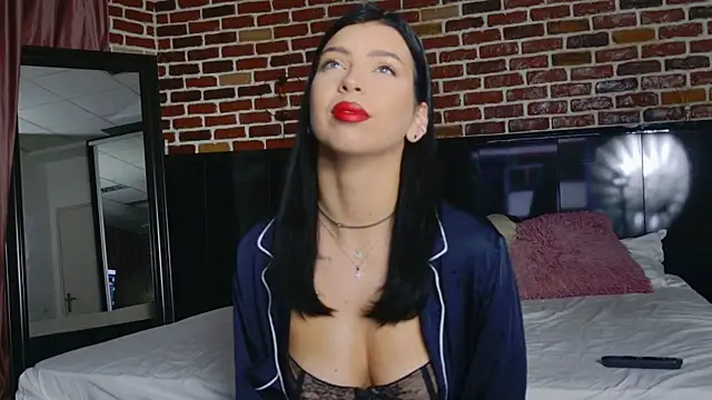 MeganSin  online show from 10.03.25