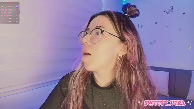 Snapshot of sweettvera chatting on 11.23.25 sweettvera online show from 11.23.25