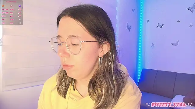 Snapshot of sweettvera chatting on 04.22.26 sweettvera online show from 04.22.26