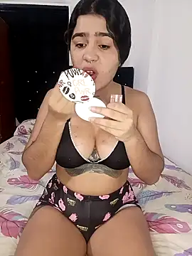 Sashalana online show from 12.14.25