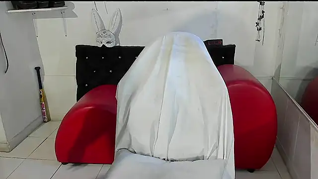 Snapshot of ValeryTatto chatting on 07.13.26 ValeryTatto online show from 07.13.26
