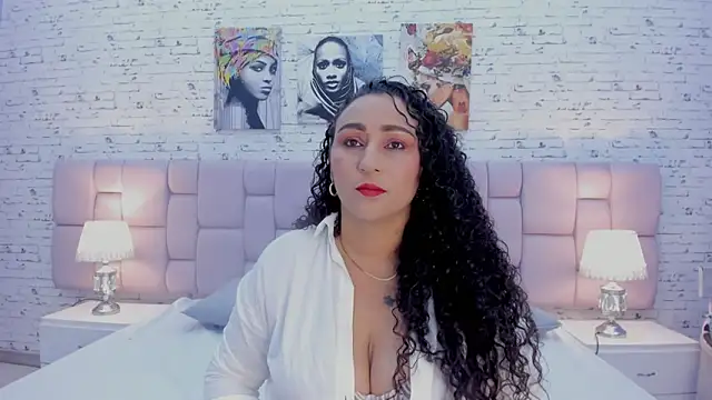 VaniaRose online show from 10.08.25