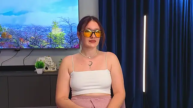 MarlaSemonick online show from 10.03.25