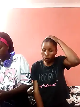 HotPetite 25 online show from 11.07.25