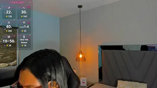 SYLVANA REY4 online show from 10.06.25