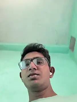 slaveboi9876 online show from 12.17.25