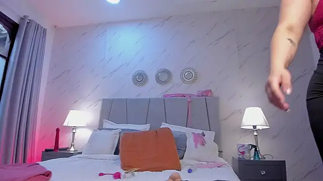 Snapshot of Michell_Monet chatting on 11.15.25 Michell Monet online show from 11.15.25