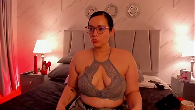 Snapshot of Michell_Monet chatting on 11.27.25 Michell Monet online show from 11.27.25