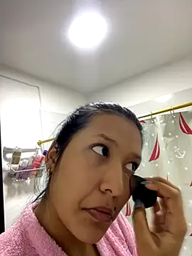 IsabellaJoness  online show from 10.14.25