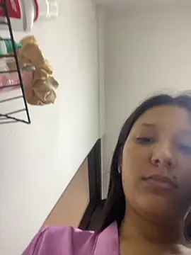 IsabellaJoness  online show from 10.28.25