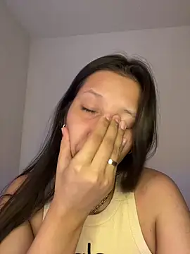 IsabellaJoness  online show from 12.17.25