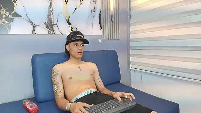 Snapshot of Frayhot777 chatting on 01.15.26 Frayhot777 online show from 01.15.26