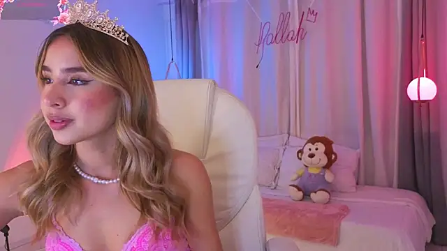 Snapshot of Nallah_ chatting on 11.08.25 Nallah online show from 11.08.25